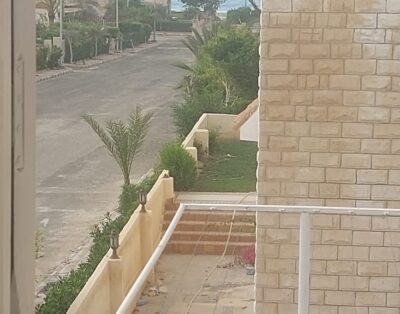 جرين بيتش الساحل الشمالي – 3 غرف دور اول يري البحر