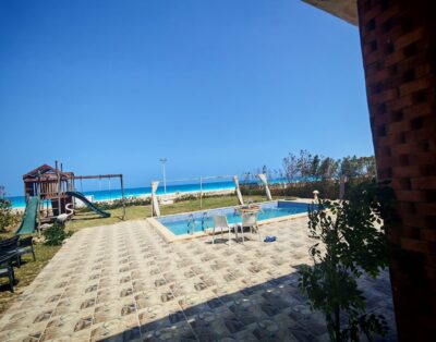 فيلا بقريه الروضه الكيلو ٧١ أول صف بحر ٣ غرف… منهم غرفه ماستر  ٣ حمام