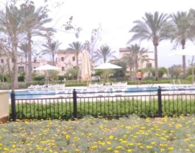 مراسي كاتانيا الساحل الشمالي – شاليه 3 غرف و 3حمامات على البسين مباشرة